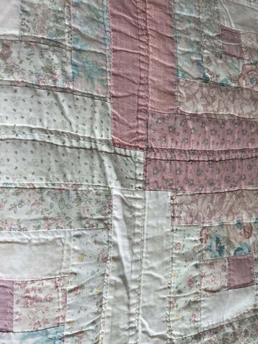 Vintage Pink Floral Patchwork Log Cabin Quilt Twin 61x80 - Picture 2 of 9